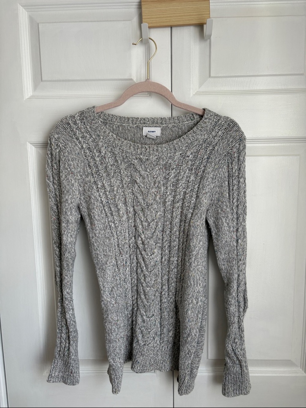 Old Navy Gray Cable-Knit Crewneck Sweater